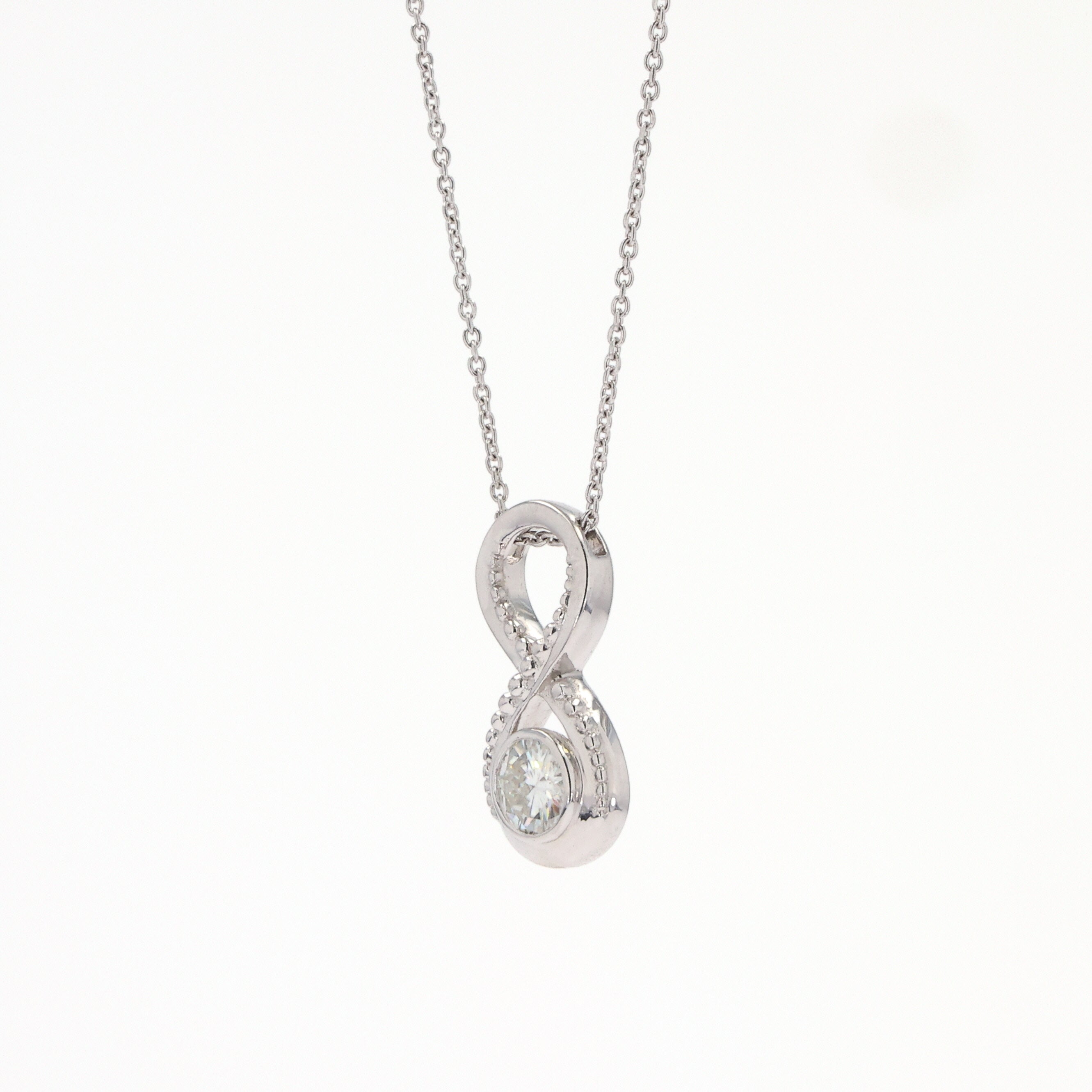 0.80 CTW DEW Round Forever Classic™ Moissanite Necklace